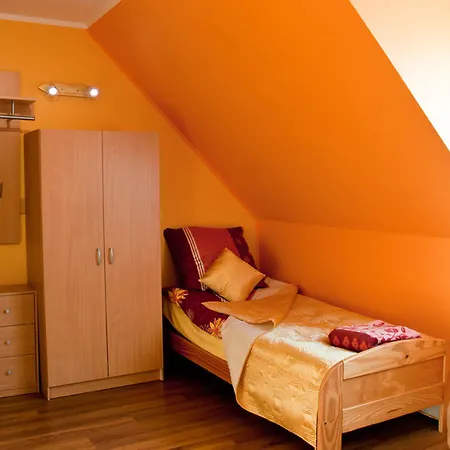 Bed & Breakfast Dom Goscinny Raszkowianka